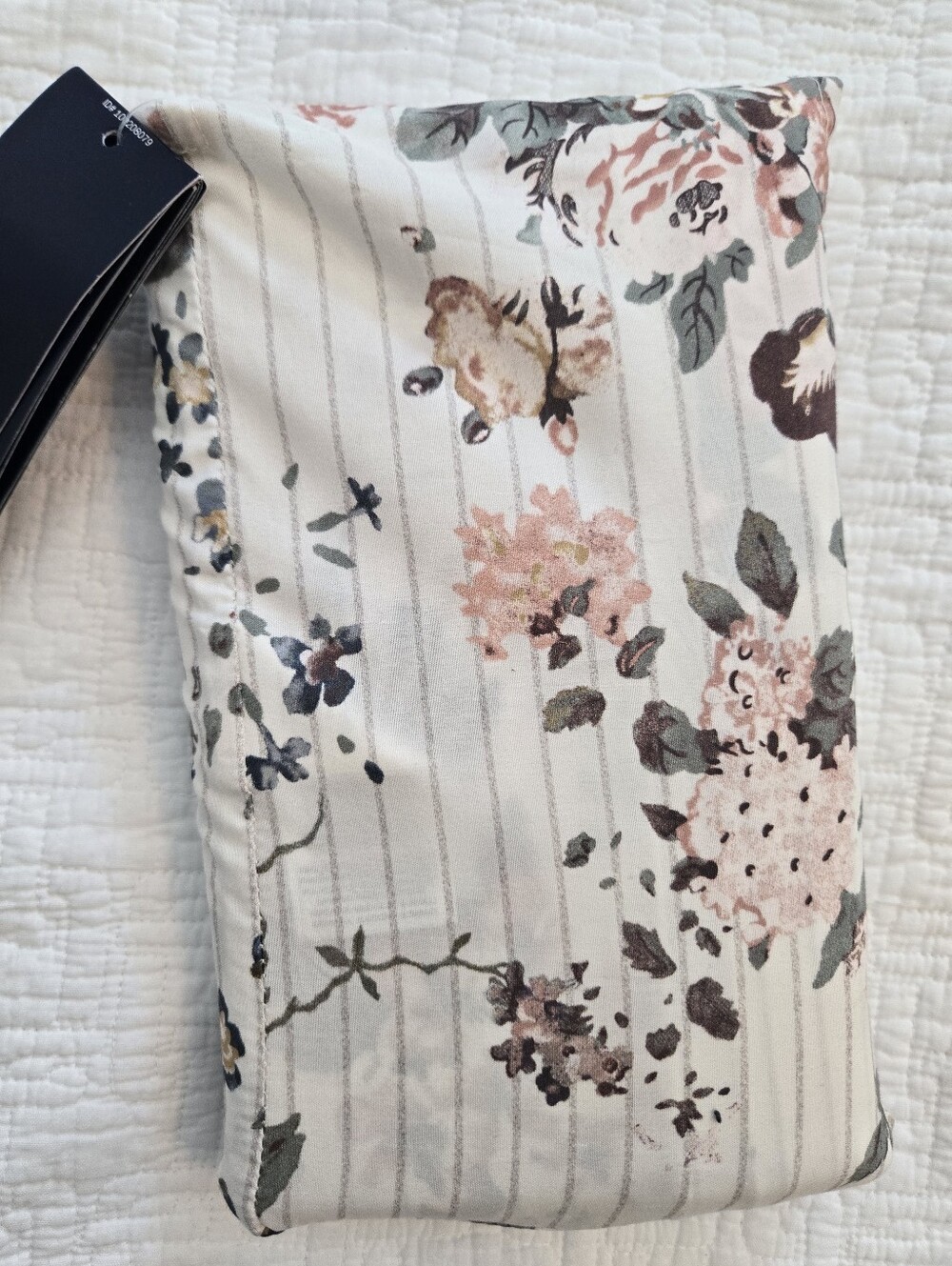 Ralph Lauren Thompson Pattern, 2 Standard Pillow Shams, $370 - Picture 7 of 7